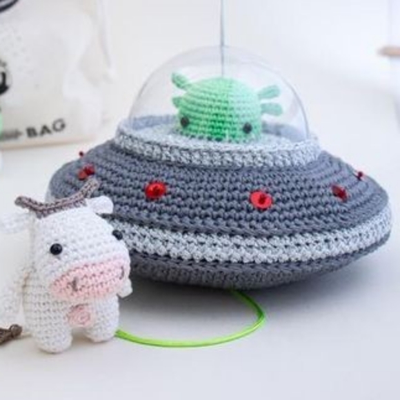 space ship with baby 👽, handmade - Picture 4 of 4